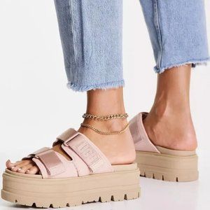 UGG Clem sandals in quartz suede size 9 EUC